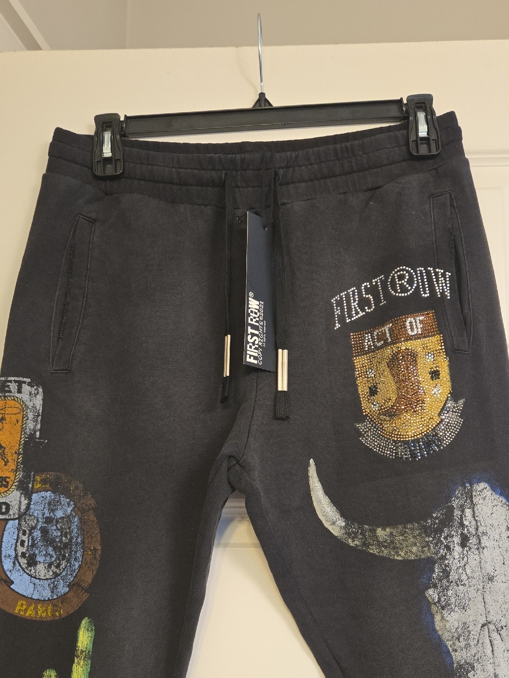 NWT First Row women's Cowboy ❤️ Black Graphic Rhinestone Joggers medium ✨💥🎉